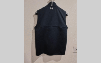 Under Armour Stretch Golf Sleeveless pull over