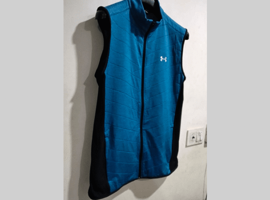 Under Armour Sleeveless Golf Jacket