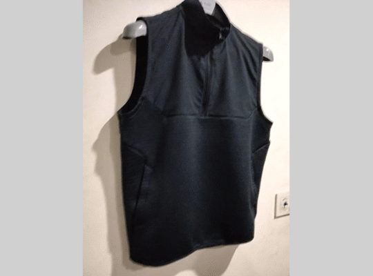 Under Armour Stretch Golf Sleeveless pull over