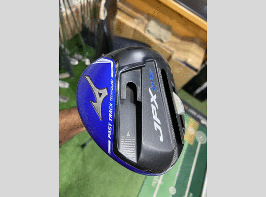 Mizuno JPX 900 Driver