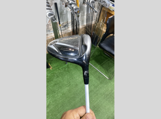 Titleist 915D2 Driver