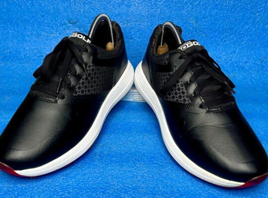 “Skechers GO GOLF Max”