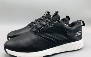 SKECHERS GOGOLF V4 SPIKELESS GOLF SHOES – UK 8